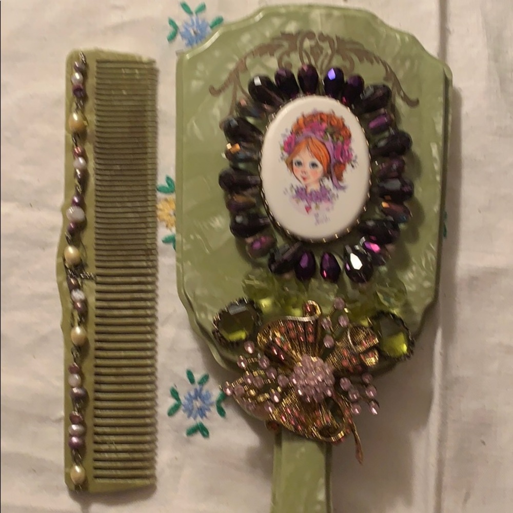 Vintage vanity set - Picture 3 of 5